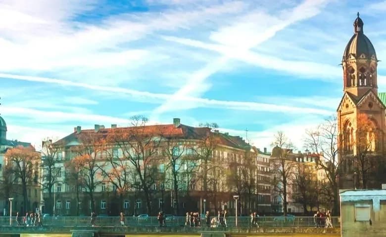 Englisch lernen in München: Die besten Sprachschulen und Kurse finden