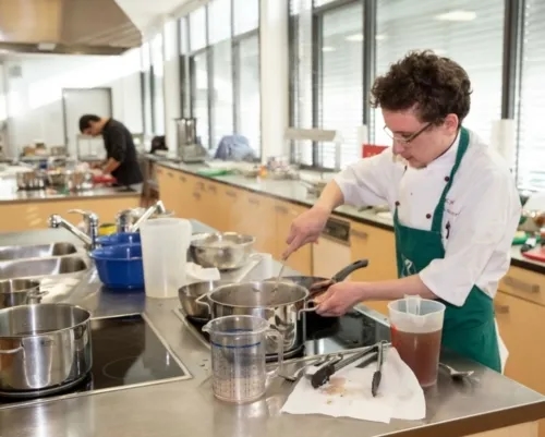 Peter-Bruckmann-Schule: Wichtige Informationen zu Ausbildung und Veranstaltungen